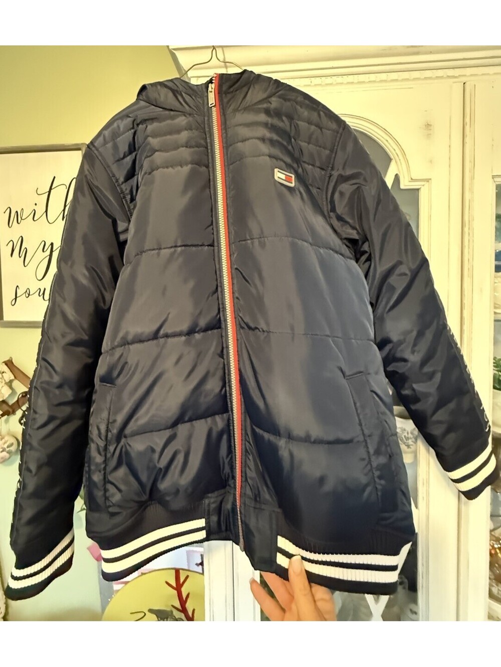 Boys Tommy Hilfiger Navy Hooded Puffer Jacket athletic fleece Lined  Size 14/16